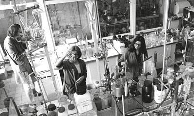 История компании 1884